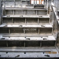 铝模板-楼梯安装