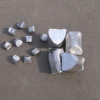 <em class='color-orange'>鋁</em><em class='color-orange'>粒</em>