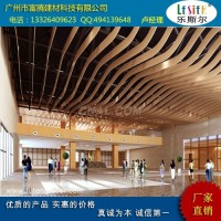 廠家直銷各個<em class='color-orange'>規格</em><em class='color-orange'>鋁</em><em class='color-orange'>方</em><em class='color-orange'>通</em>