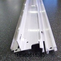 壓機<em class='color-orange'>鋁型材</em><em class='color-orange'>生產</em>廠家