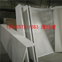 辦公樓1.5厚<em class='color-orange'>鋁</em><em class='color-orange'>單板</em>勾搭結構吊頂