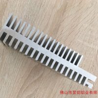 工業<em class='color-orange'>散熱器</em><em class='color-orange'>鋁型材</em><em class='color-orange'>鋁型材</em>加工定制