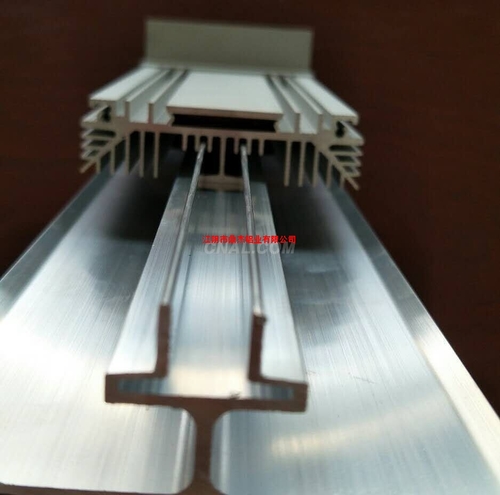 6063-T5散熱蓋板鋁型材開模定做