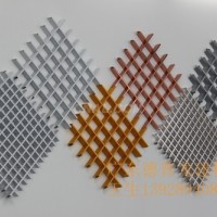 商场三角<em class='color-orange'>格栅</em><em class='color-orange'>吊顶</em>厂家定做
