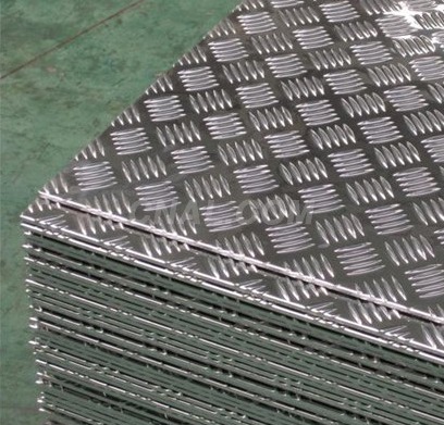 濟南金鋁專業生產五條筋花紋鋁板