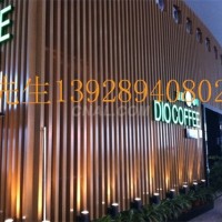 <em class='color-orange'>木紋</em>型材立柱<em class='color-orange'>鋁</em><em class='color-orange'>方</em><em class='color-orange'>管</em>-KTV外牆
