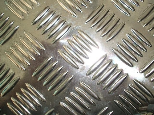 五條筋花紋鋁板