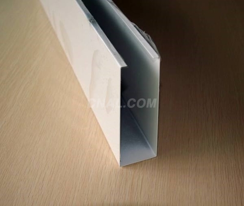 深圳U型鋁方通廠家定制安裝價格