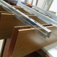 西餐厅<em class='color-orange'>铝</em><em class='color-orange'>方</em><em class='color-orange'>通</em><em class='color-orange'>吊顶</em>