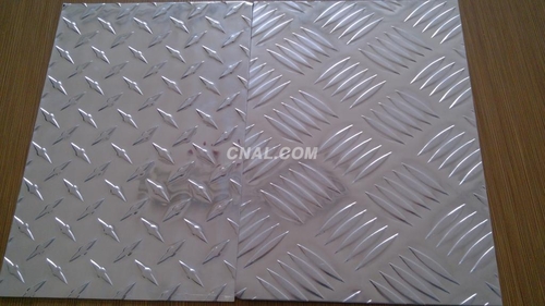 2.0mm防滑铝板 五条筋花纹铝板