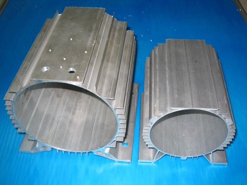 4000噸擠壓機生產大型工業鋁型材