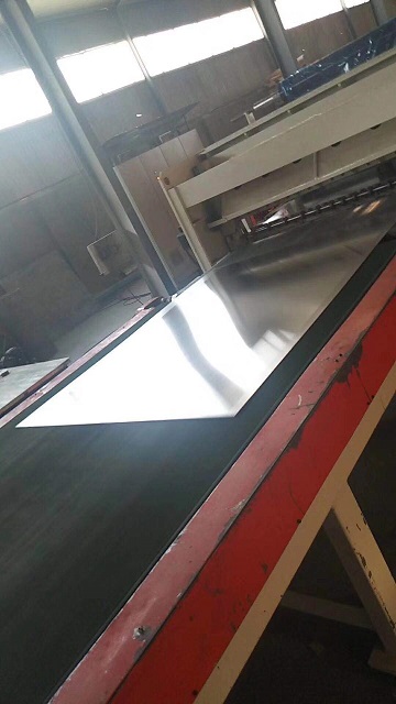 南海廠家供應2毫米壓花鋁板防滑板