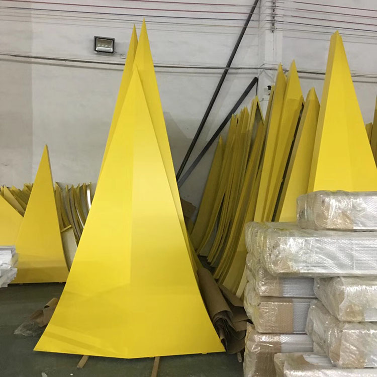 黄色铝单板锥形铝单板厂家供应