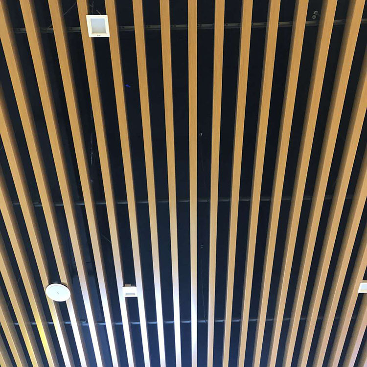 商场走廊铝方通吊顶木纹铝方通