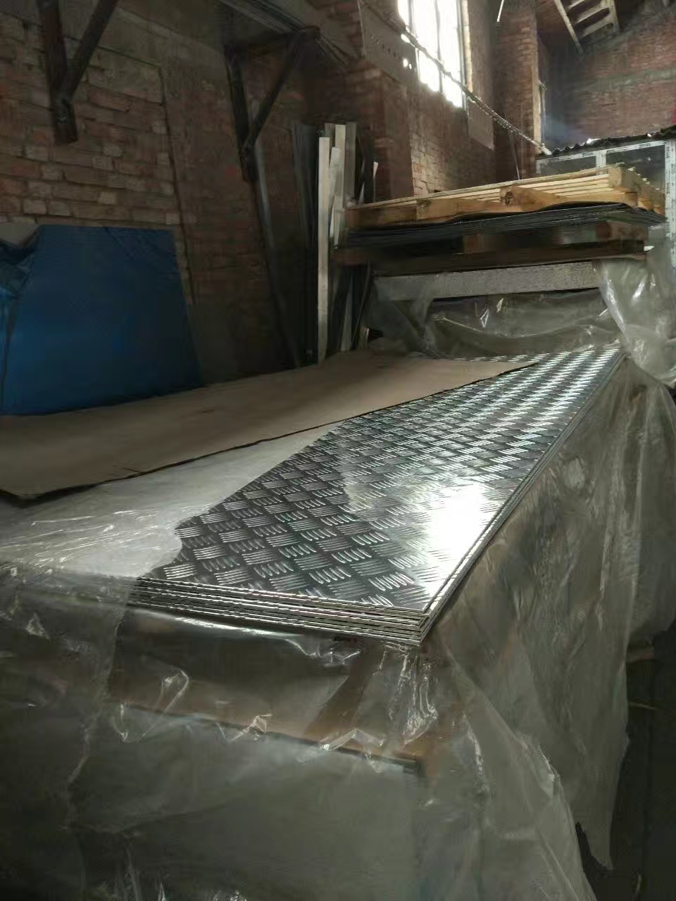 五条筋花纹铝板 现货供应批发零售