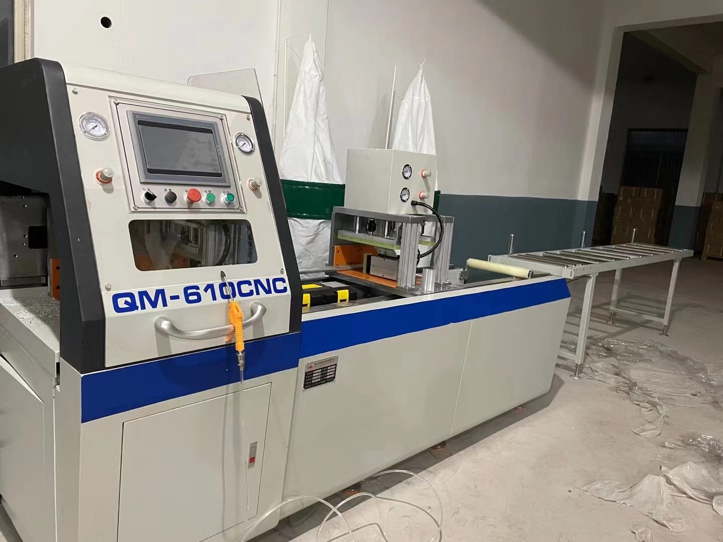鋁型材高精度切鋁機