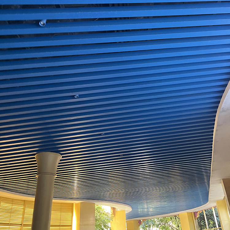 藍色鋁方通廠家鋁格柵天花定制尺寸