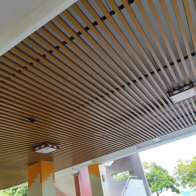 学校铝格栅吊顶木纹铝方通工厂定制