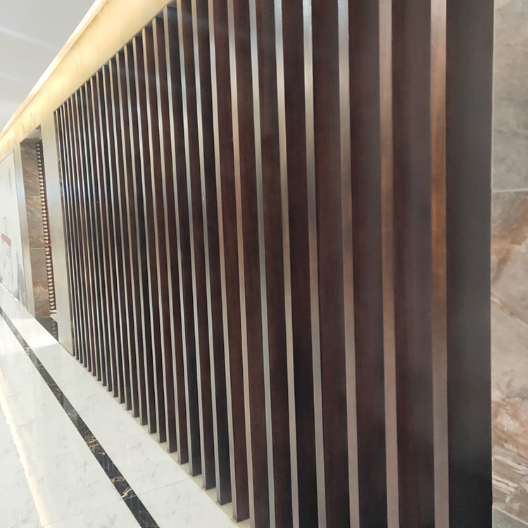 木纹色铝方通定制外墙铝格栅管厂家