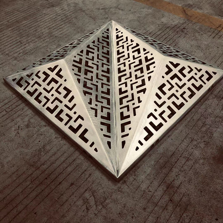 雕花鋁板定制三角錐形鋁單板工廠